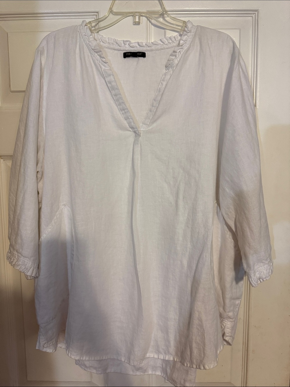 For Cynthia White Linen V-Neck Ruffle Tunic